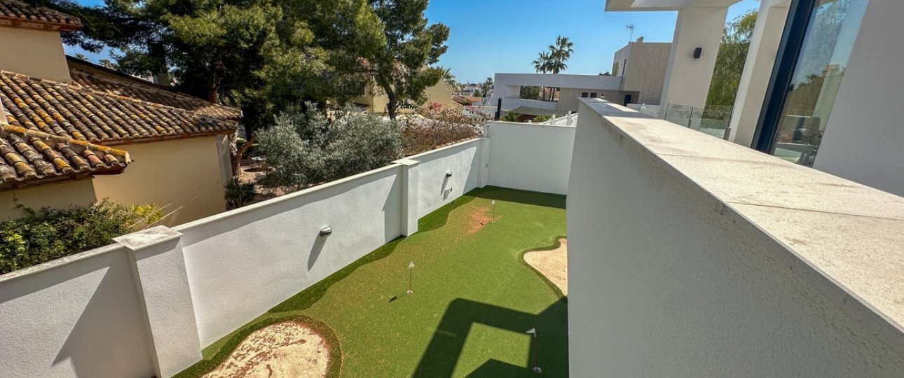 Resale - Villa - Orihuela - Villamartin