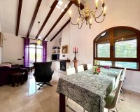 Resale - Villa - Orihuela - Villamartin