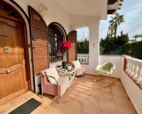 Resale - Villa - Orihuela - Villamartin