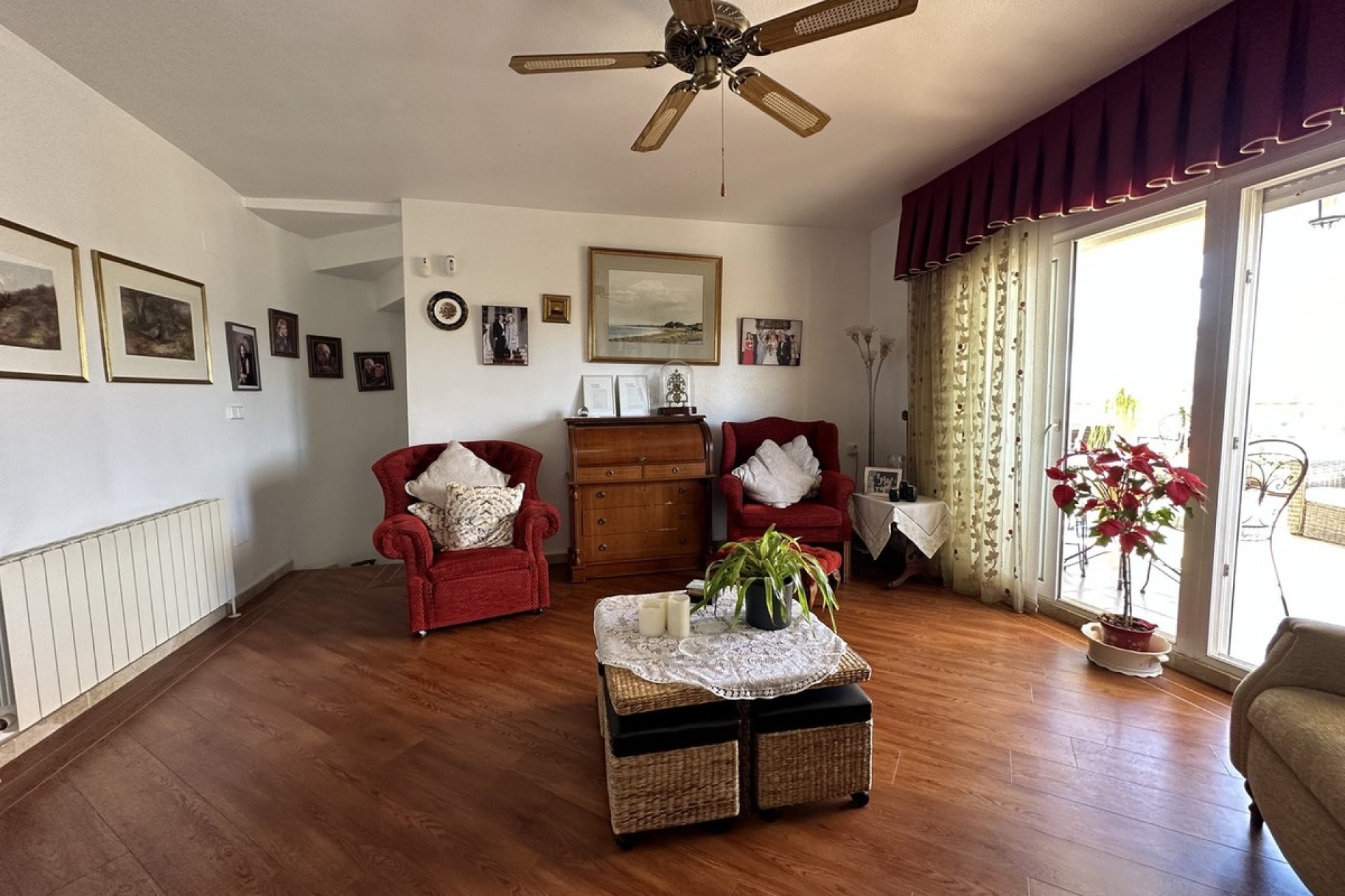 Resale - Villa - Orihuela - Villamartin