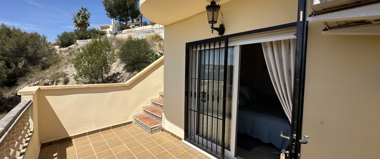 Resale - Villa - Orihuela - Villamartin