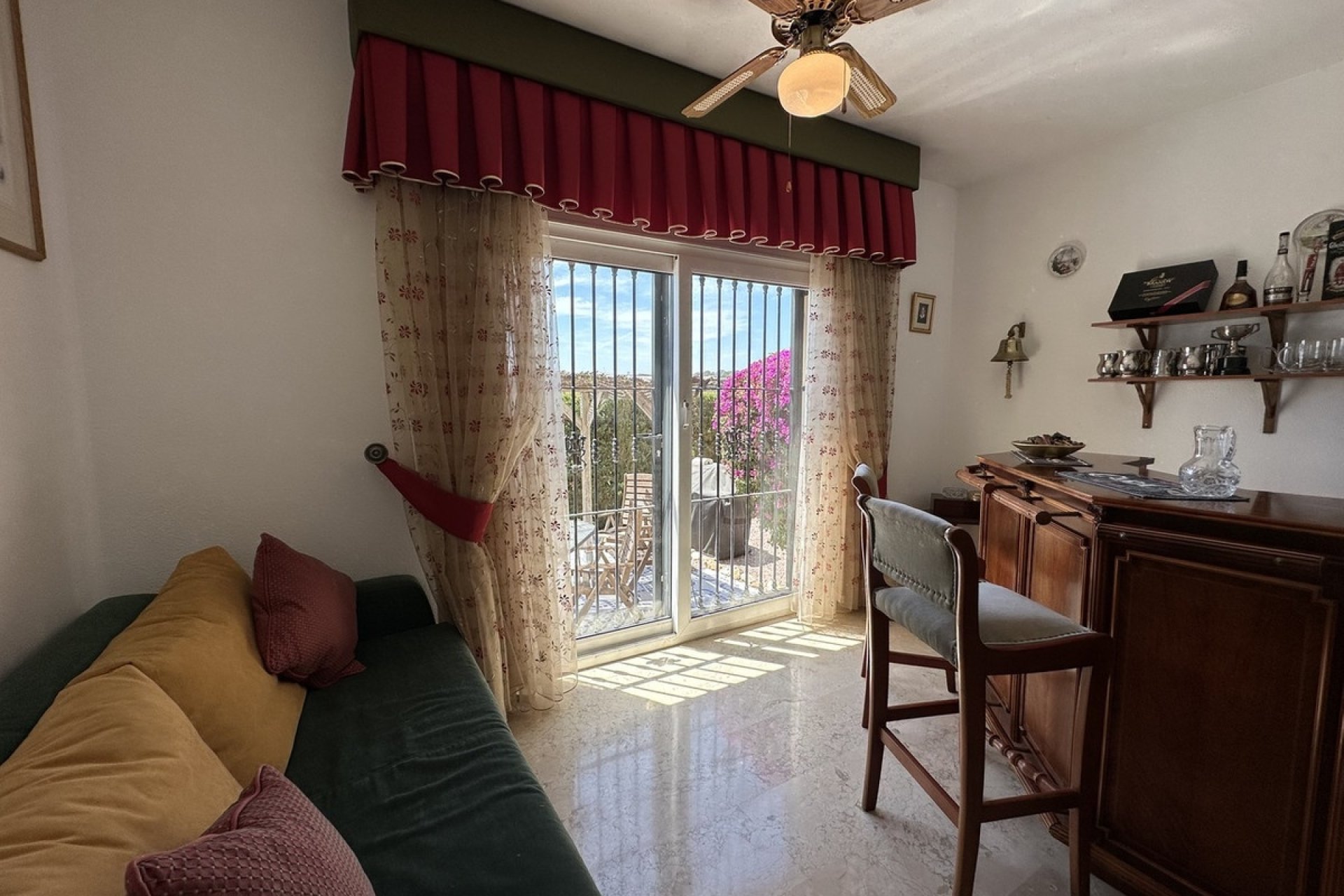 Resale - Villa - Orihuela - Villamartin