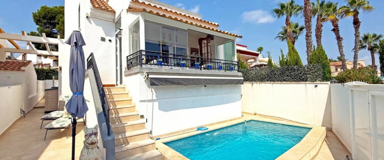 Resale - Villa - Orihuela - Villamartin