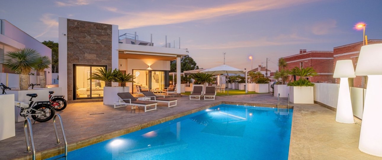 Resale - Villa - Orihuela - Villamartin