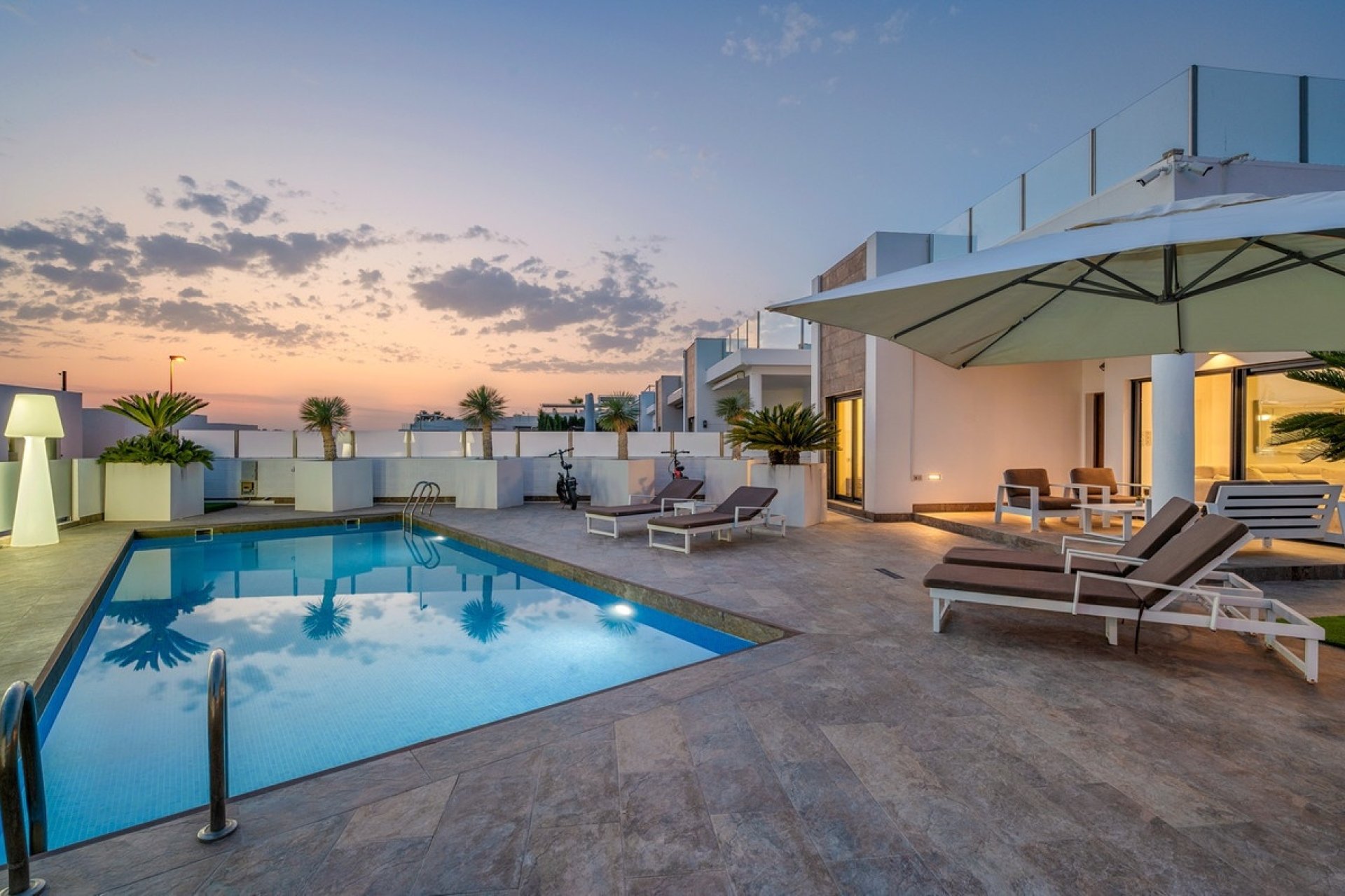 Resale - Villa - Orihuela - Villamartin
