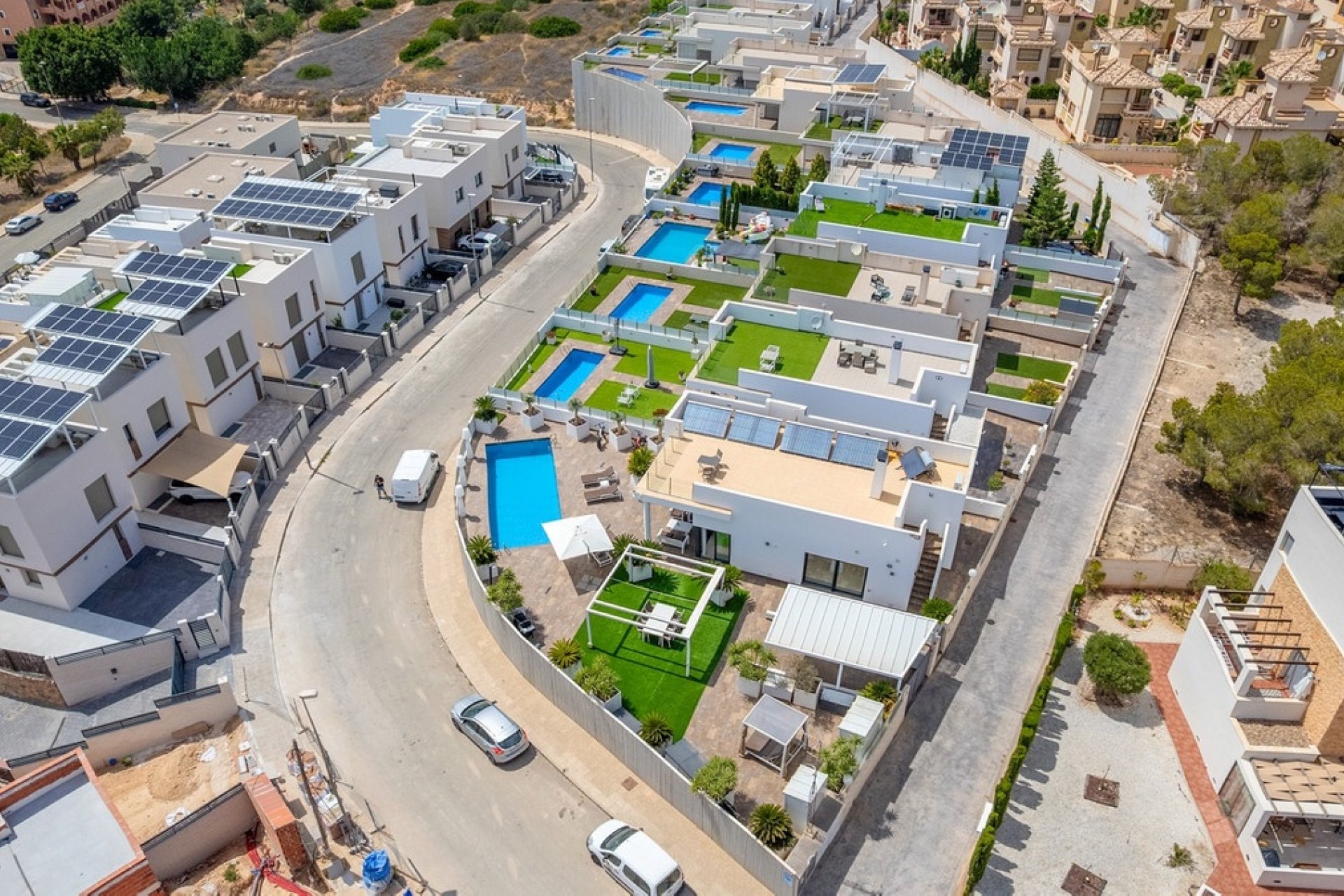 Resale - Villa - Orihuela - Villamartin