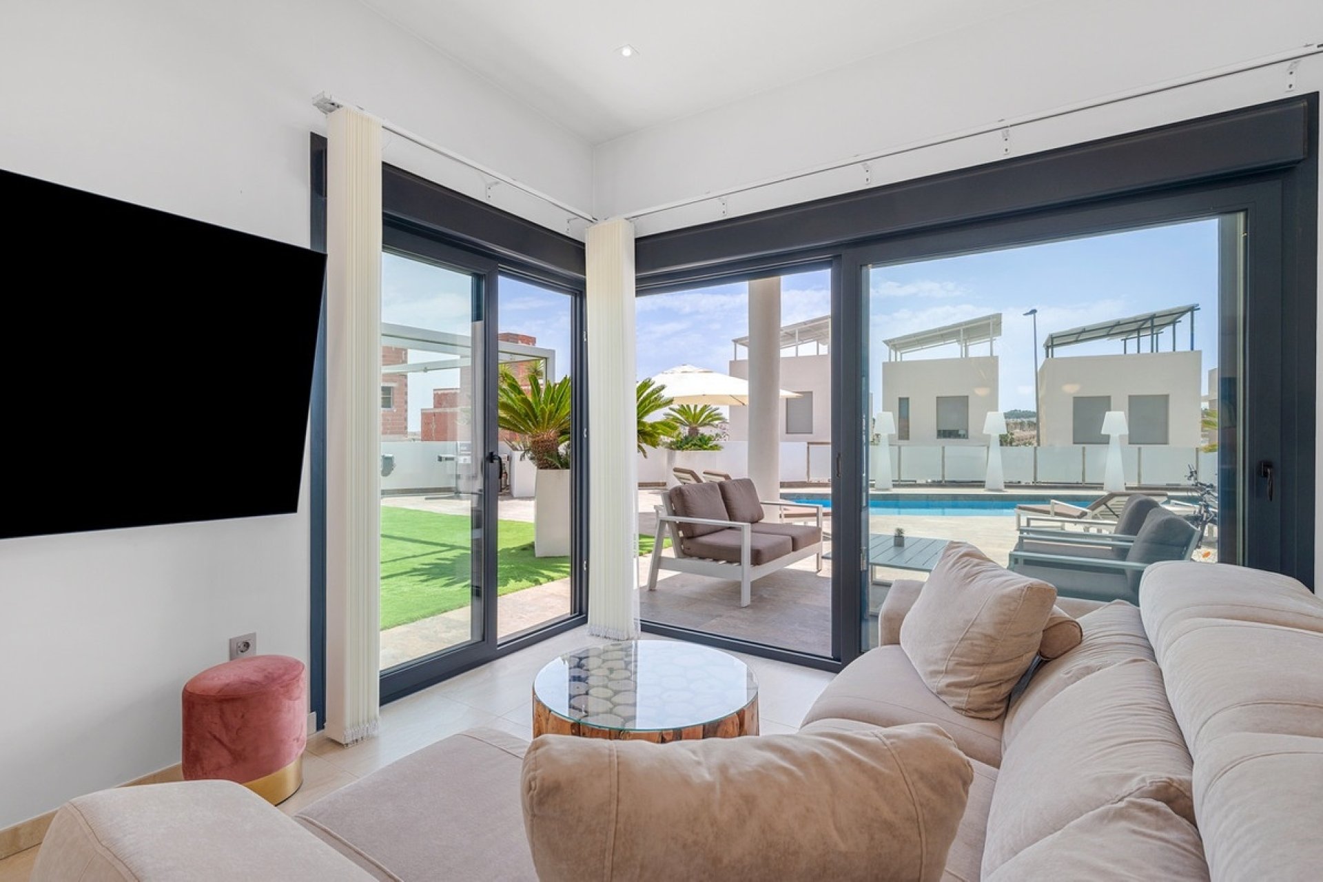 Resale - Villa - Orihuela - Villamartin