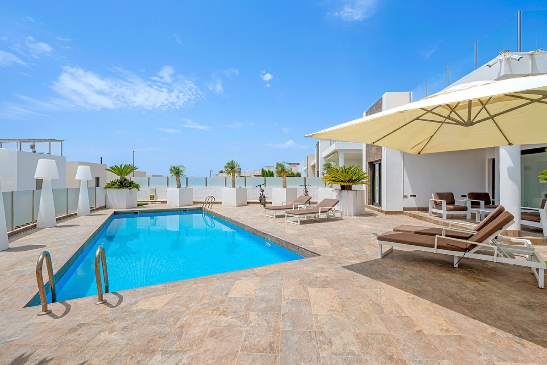 Resale - Villa - Orihuela - Villamartin