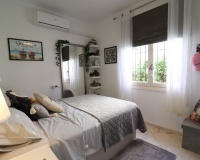 Resale - Villa - Orihuela - Villamartin