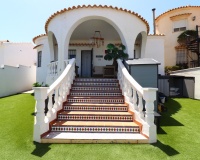 Resale - Villa - Orihuela - Villamartin