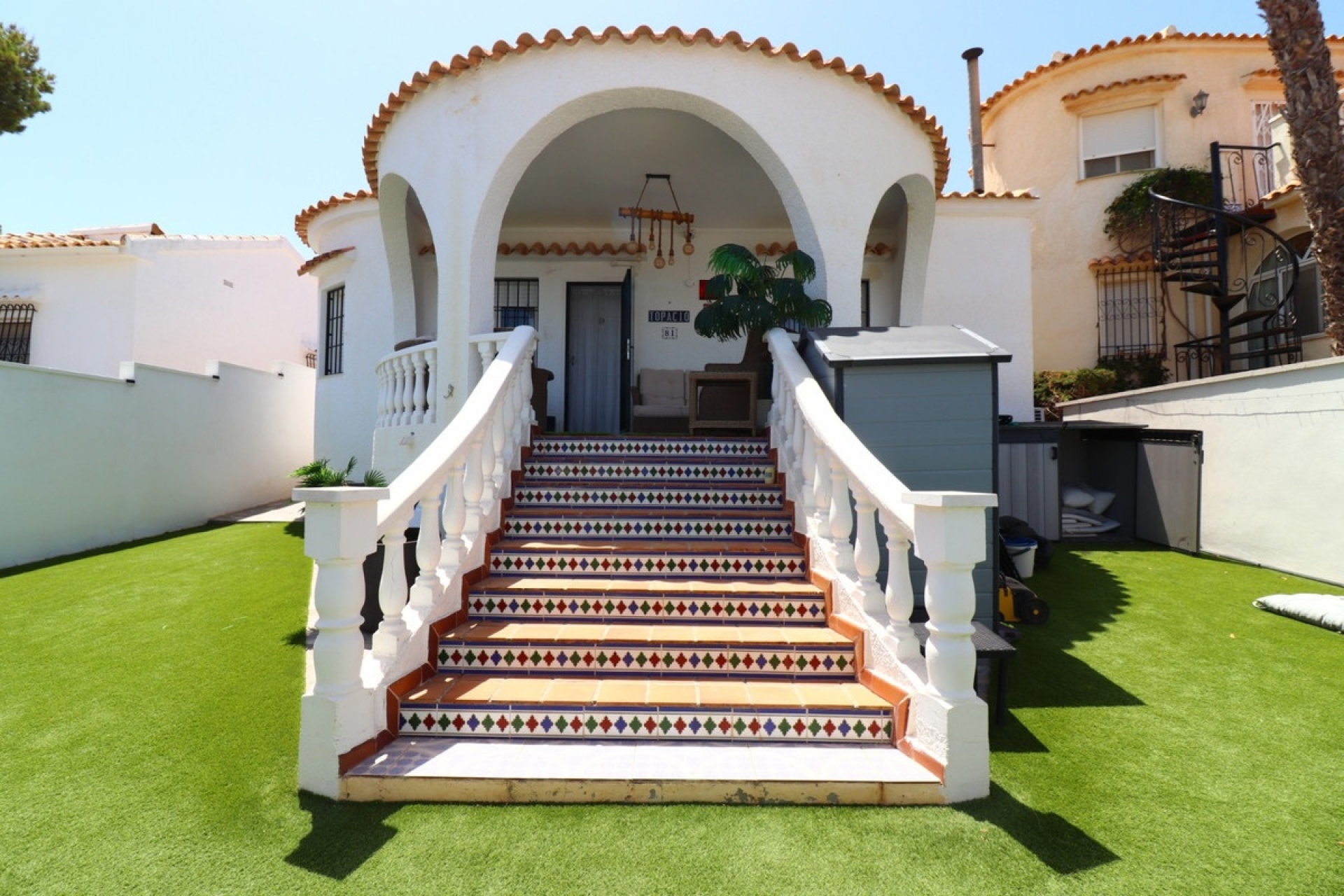 Resale - Villa - Orihuela - Villamartin