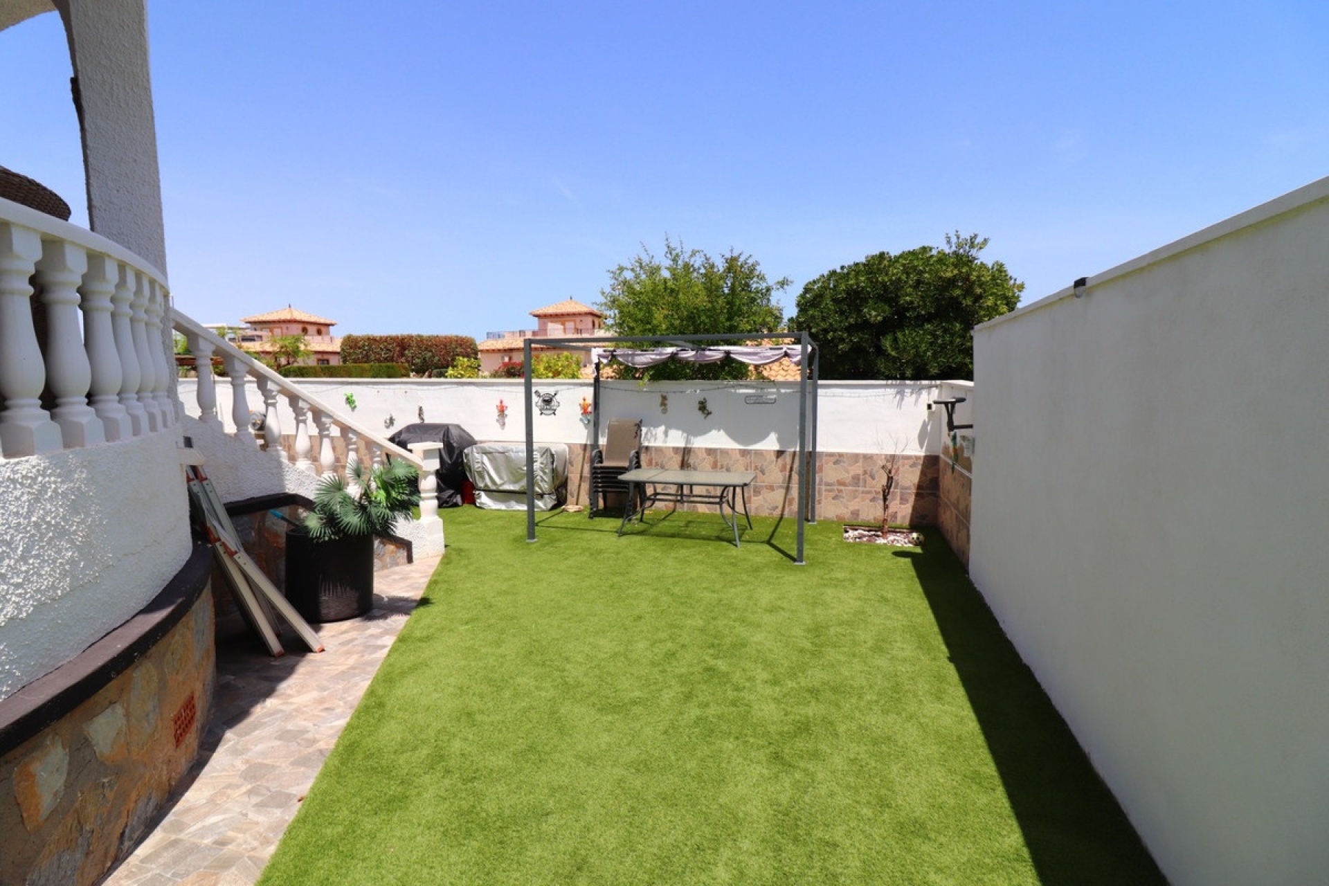 Resale - Villa - Orihuela - Villamartin