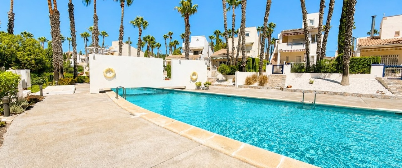 Resale - Villa - Orihuela - Villamartin