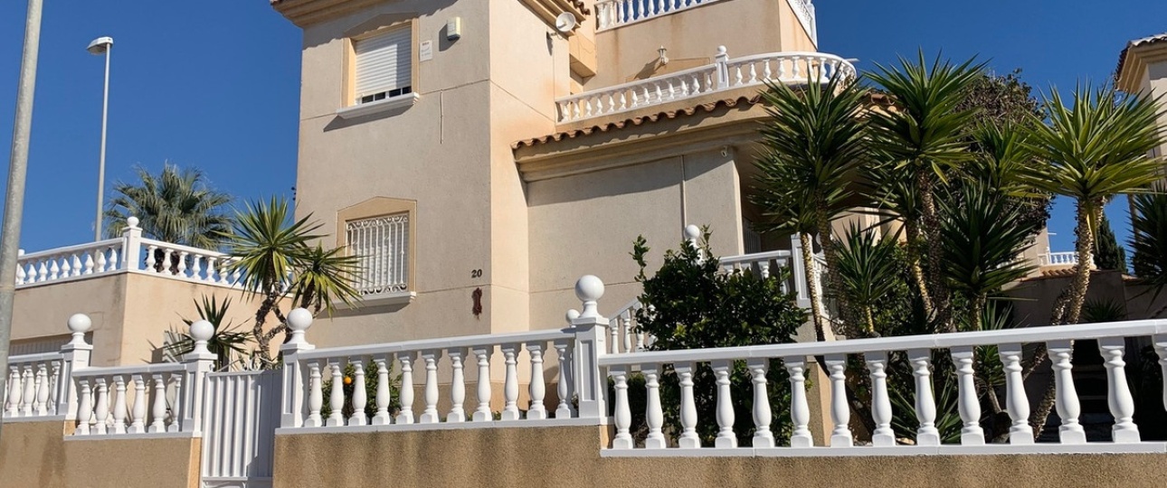 Resale - Villa - Orihuela - Villamartin