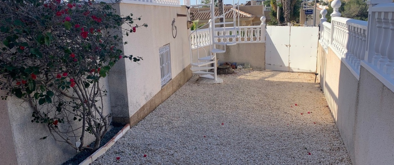 Resale - Villa - Orihuela - Villamartin