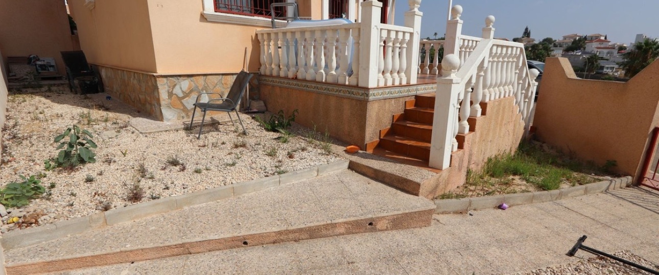 Resale - Villa - Orihuela - Villamartin