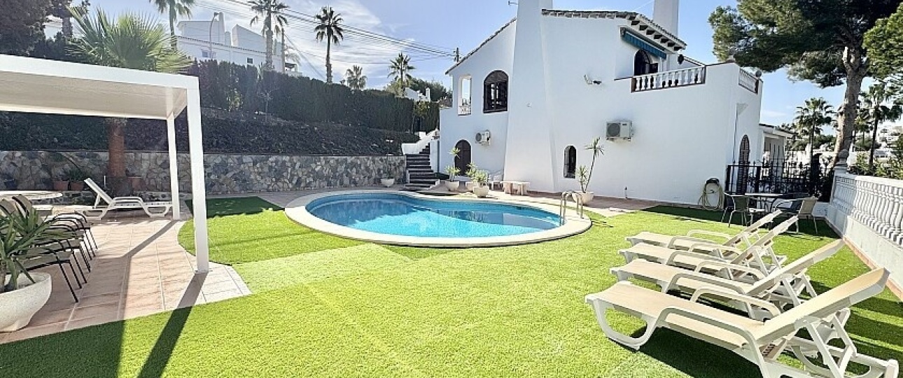 Resale - Villa - Orihuela - Villamartin