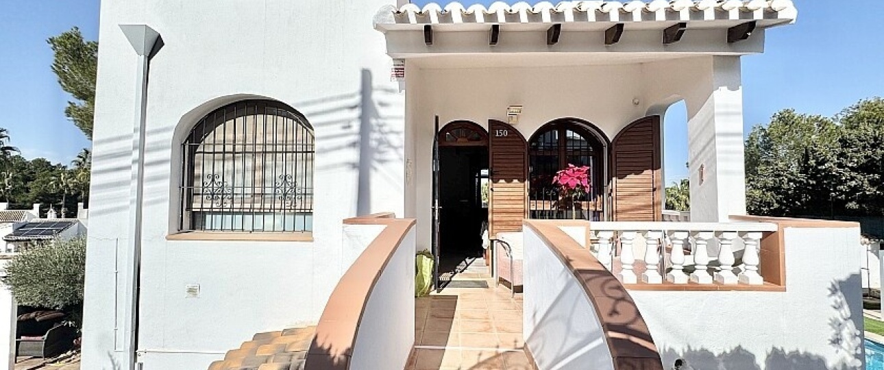 Resale - Villa - Orihuela - Villamartin