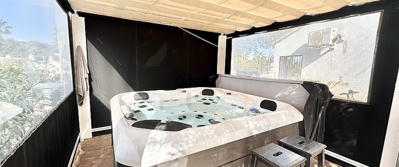 Resale - Villa - Orihuela - Villamartin