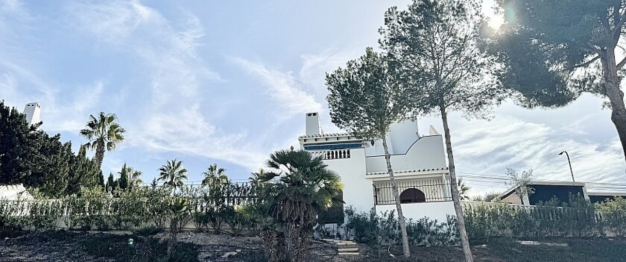 Resale - Villa - Orihuela - Villamartin