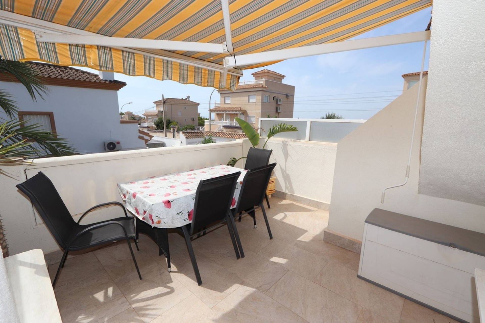 Resale - Villa - Orihuela - Villamartin
