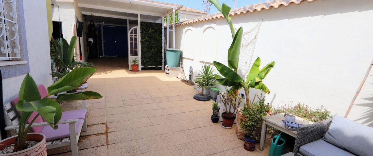 Resale - Villa - Orihuela - Villamartin