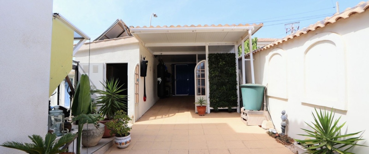 Resale - Villa - Orihuela - Villamartin