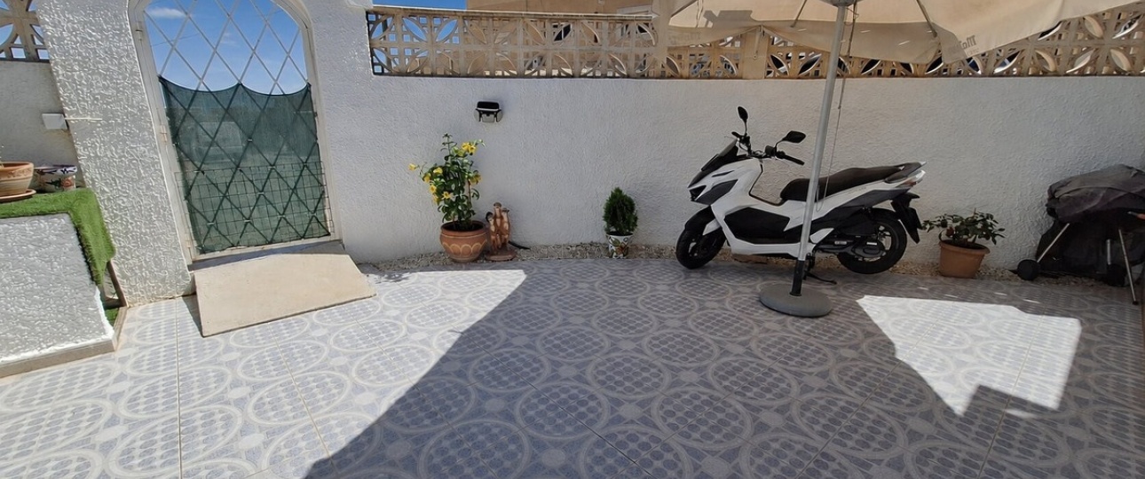 Resale - Villa - Orihuela - Villamartin