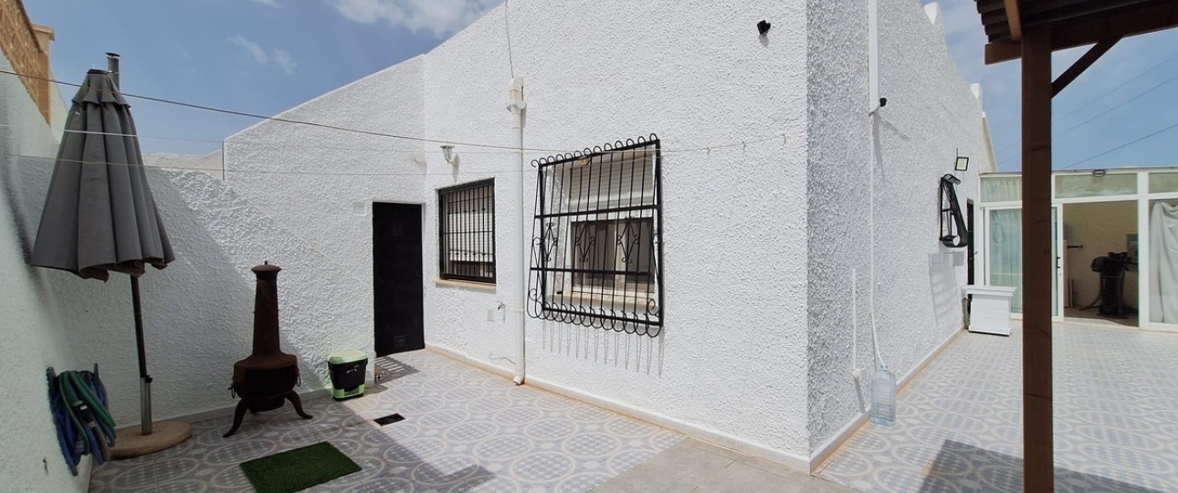 Resale - Villa - Orihuela - Villamartin