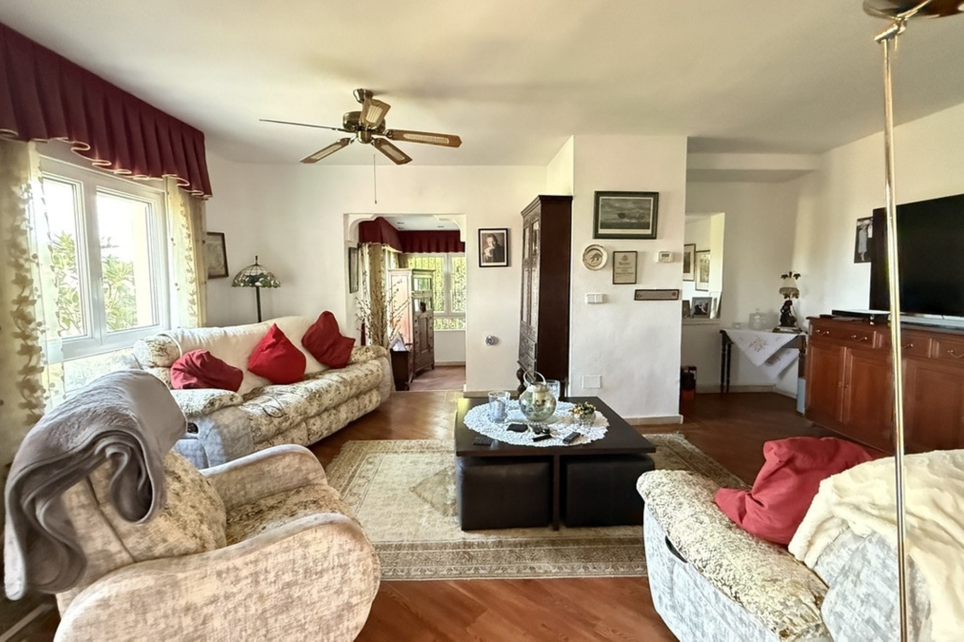 Resale - Villa - Orihuela - Villamartin