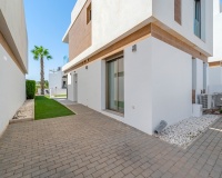 Resale - Villa - Orihuela - Villamartin