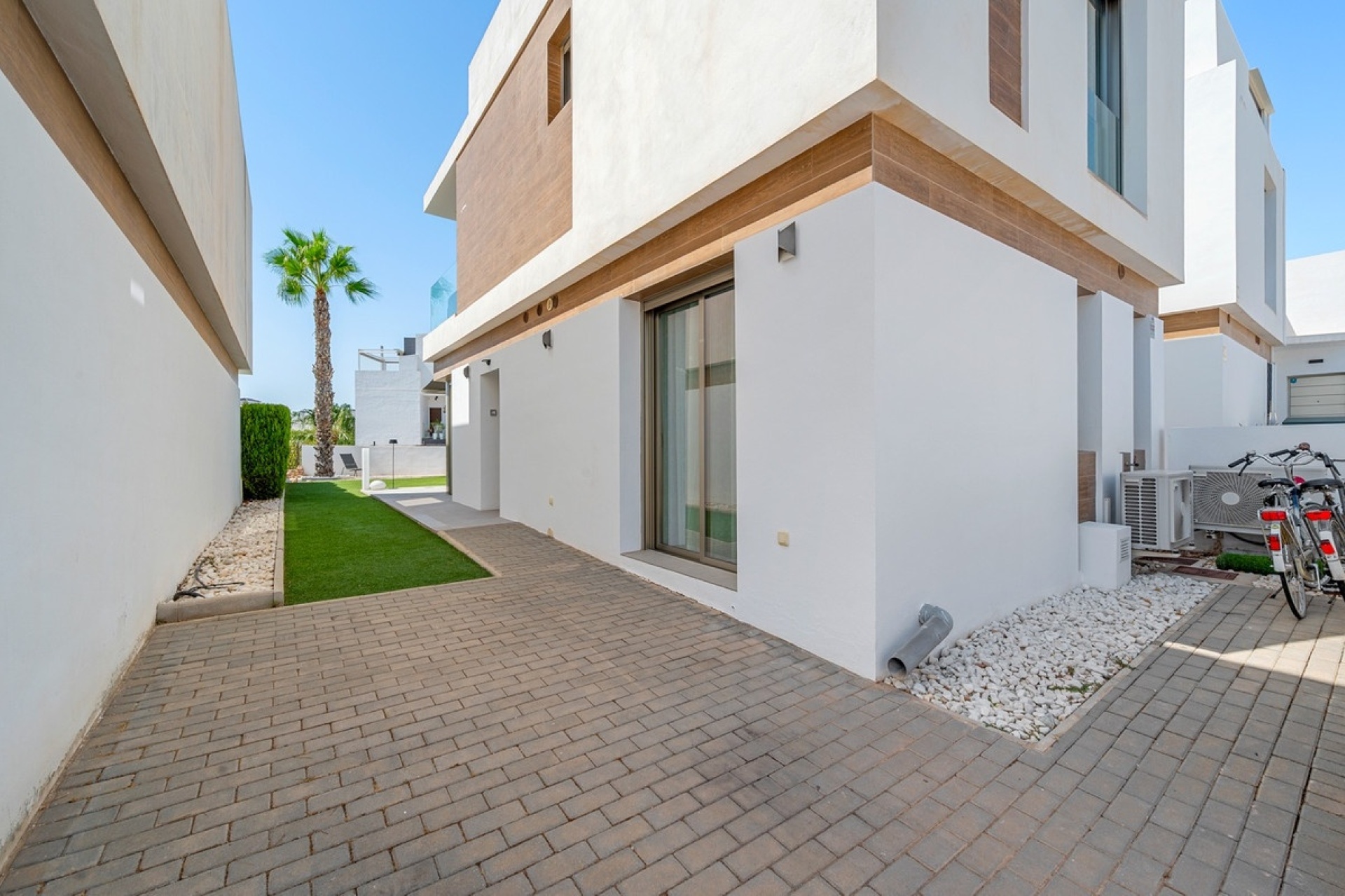 Resale - Villa - Orihuela - Villamartin