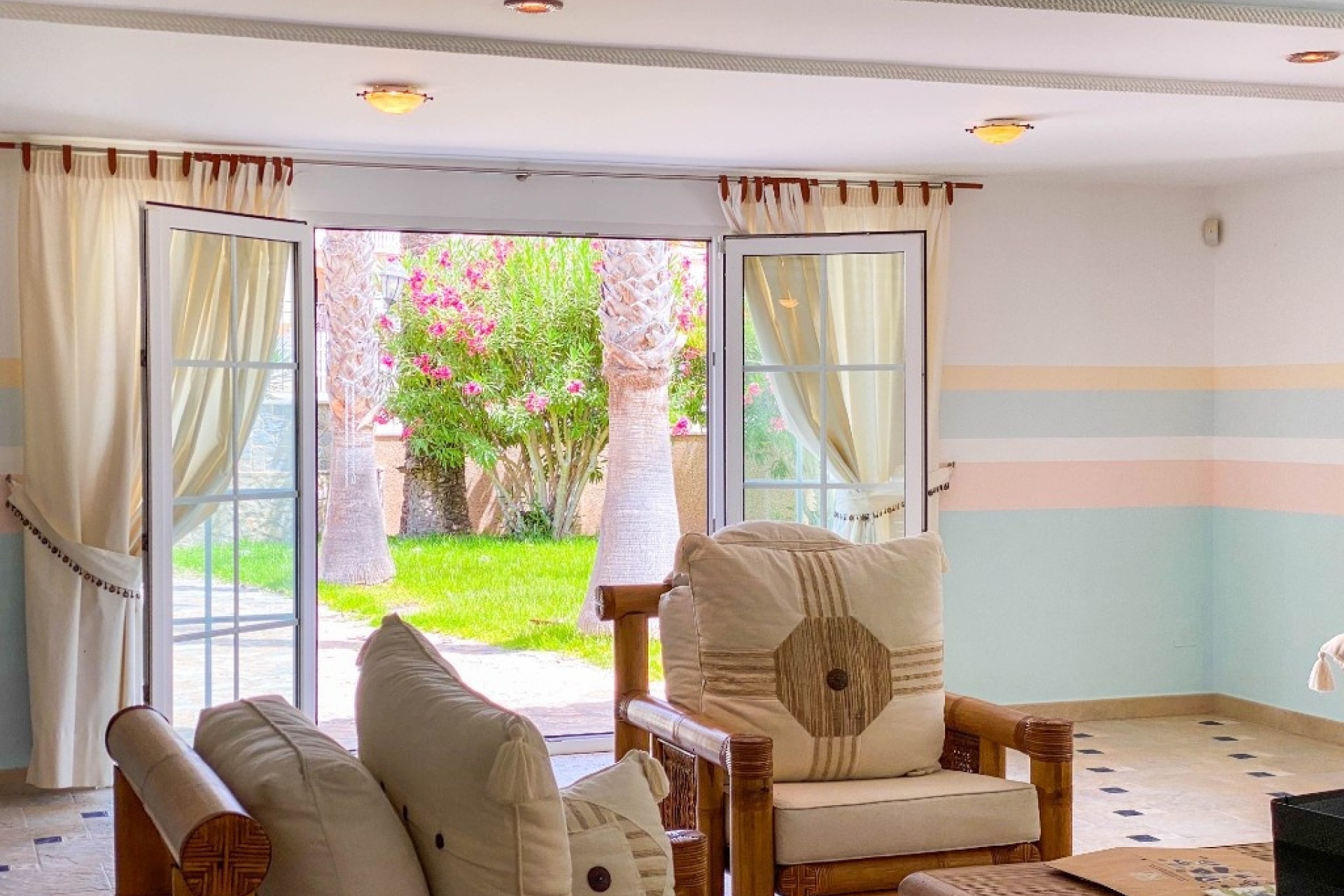 Resale - Villa - Orihuela - Villamartin