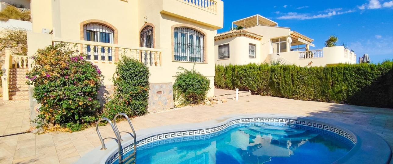 Resale - Villa - Orihuela - Villamartin