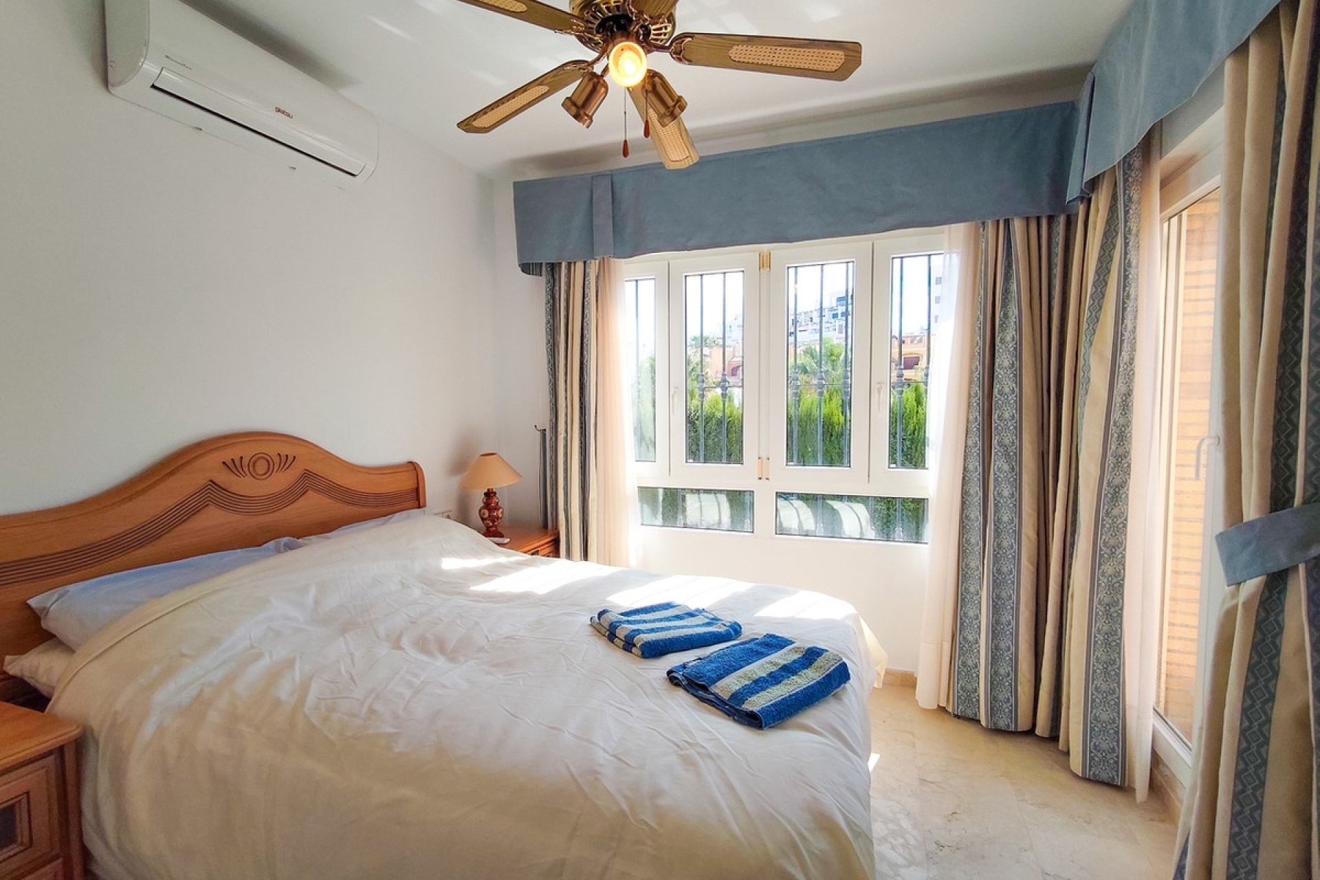 Resale - Villa - Orihuela - Villamartin