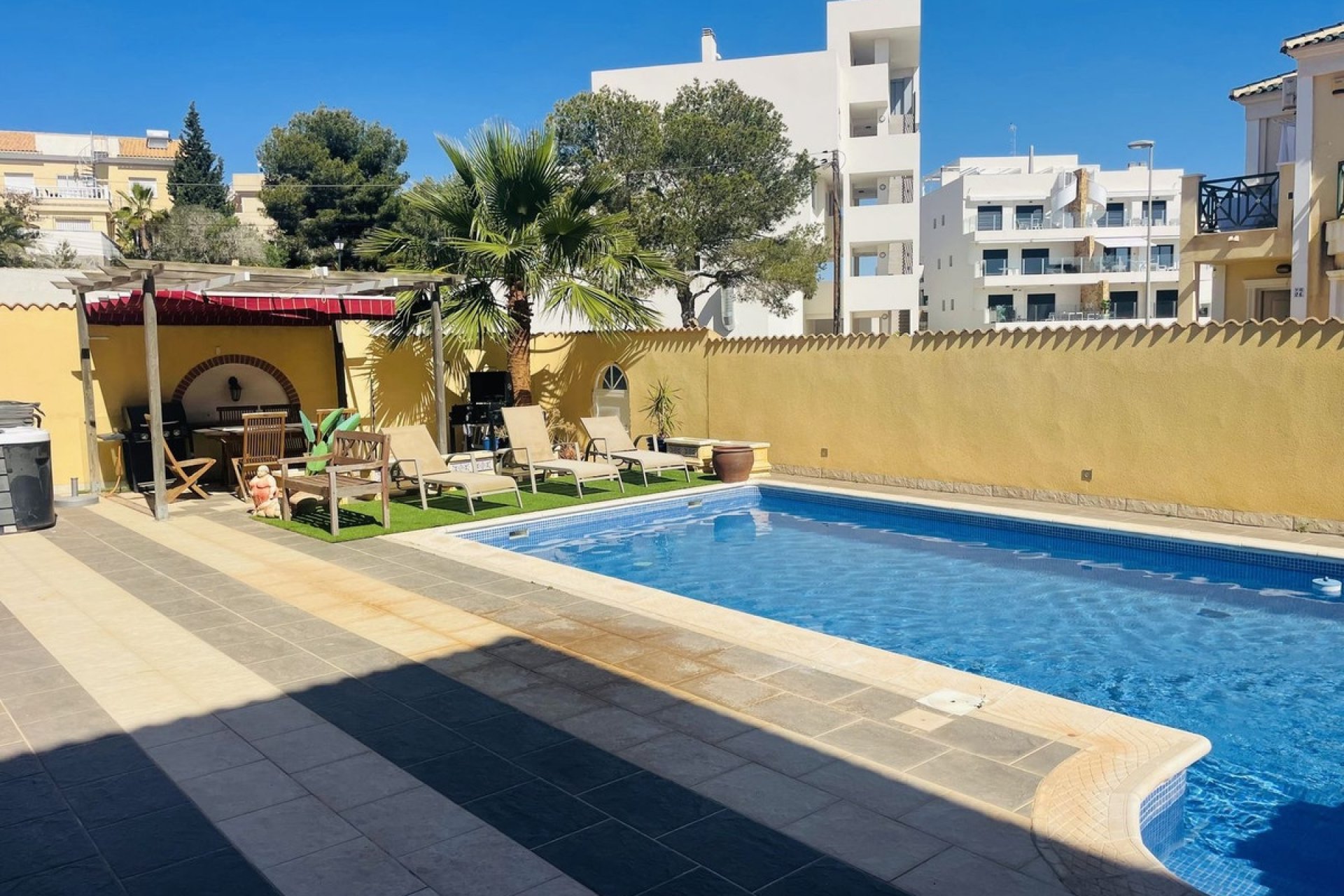 Resale - Villa - Orihuela - Villamartin