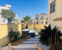 Resale - Villa - Orihuela - Villamartin