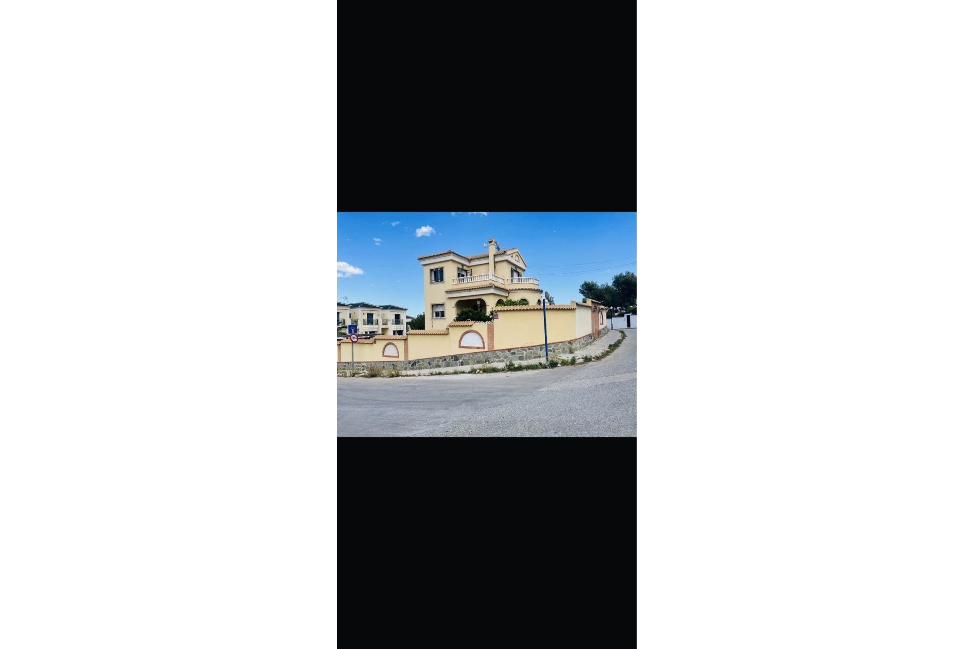 Resale - Villa - Orihuela - Villamartin