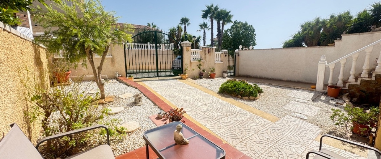 Resale - Villa - Orihuela - Villamartin