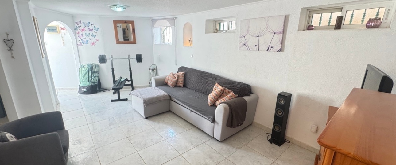 Resale - Villa - Orihuela - Villamartin