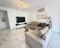 Resale - Villa - Orihuela - Villamartin
