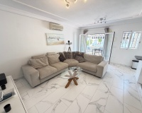 Resale - Villa - Orihuela - Villamartin