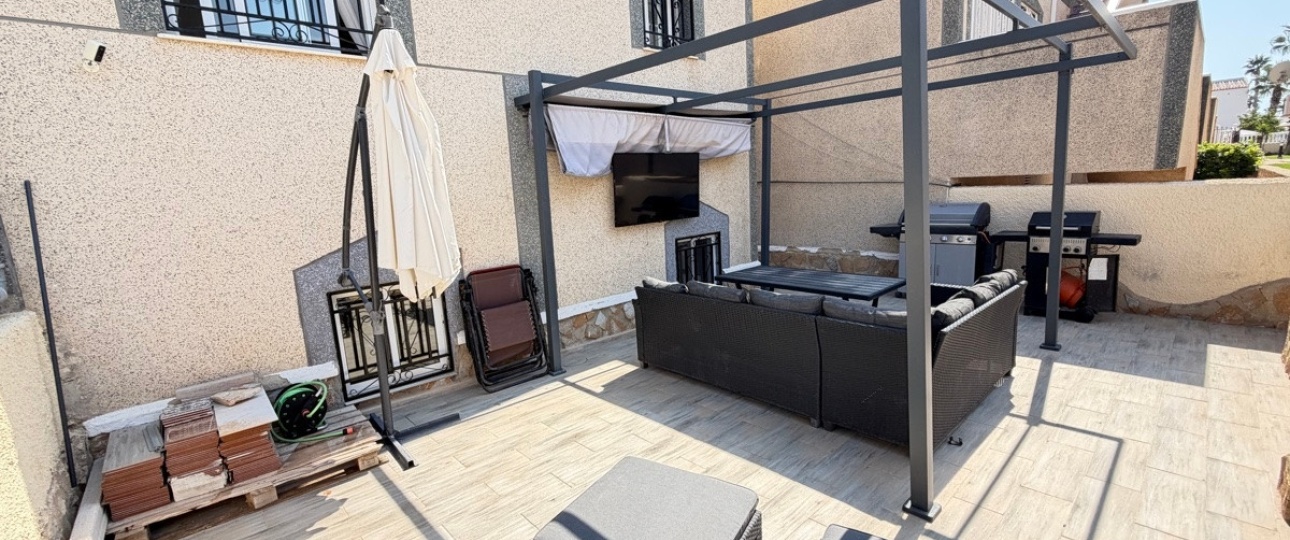 Resale - Villa - Orihuela - Villamartin