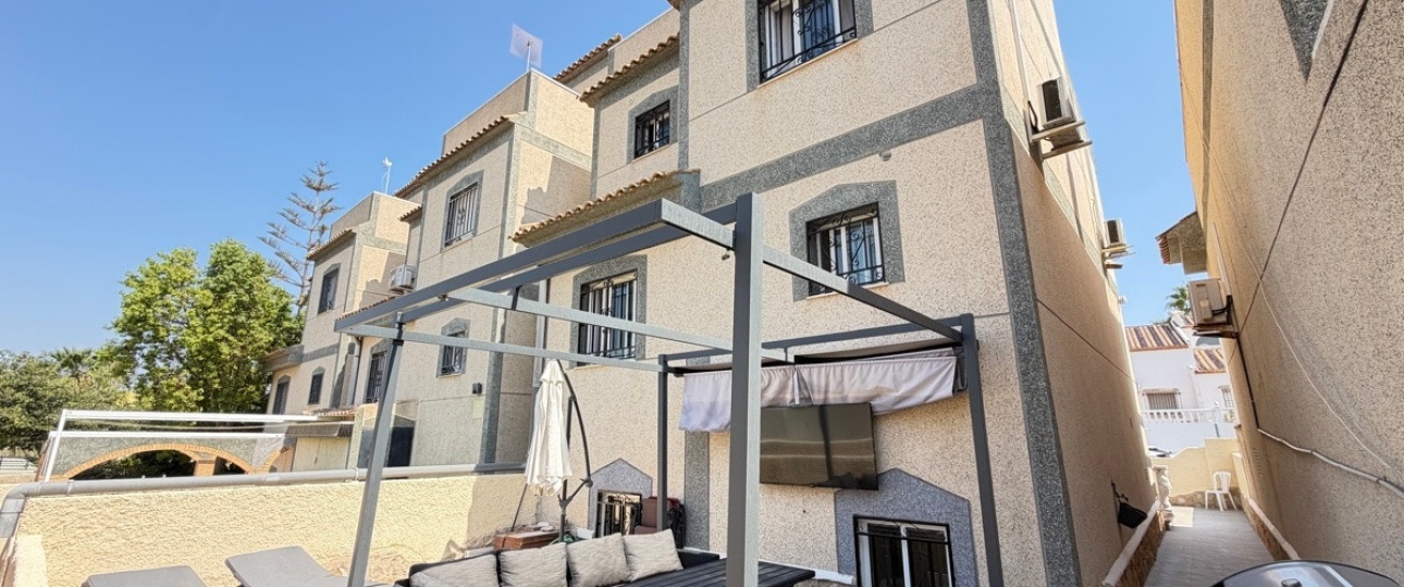 Resale - Villa - Orihuela - Villamartin