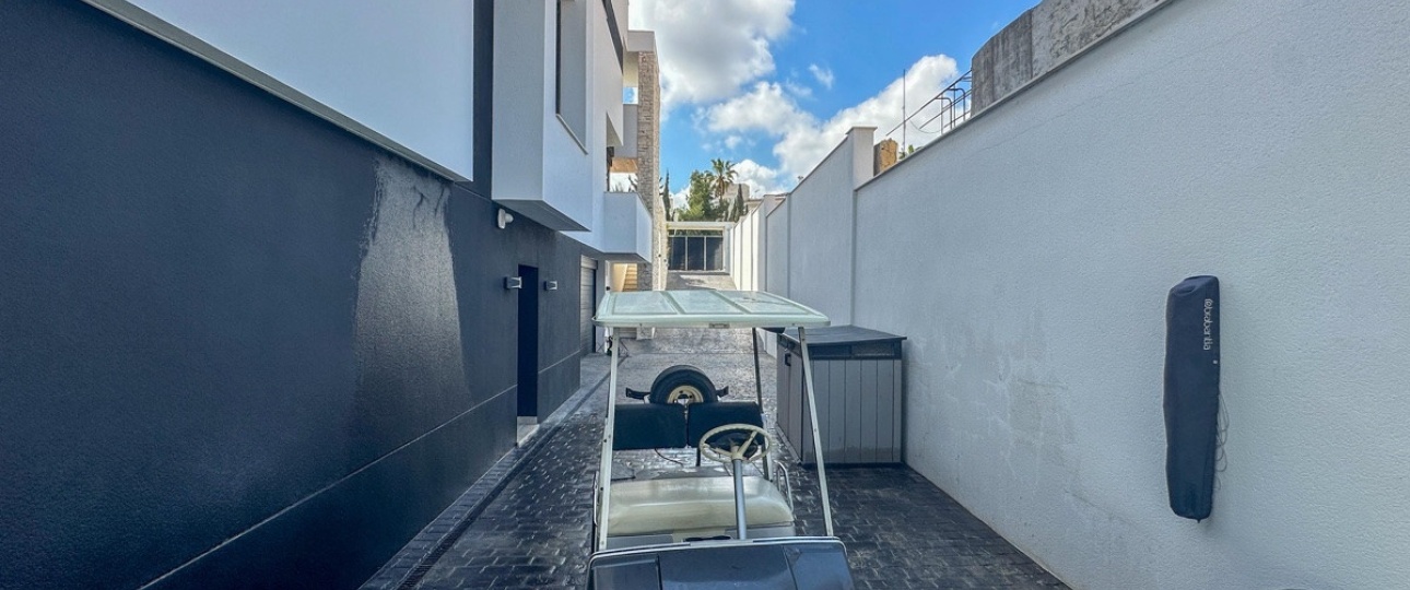 Resale - Villa - Orihuela - Villamartin