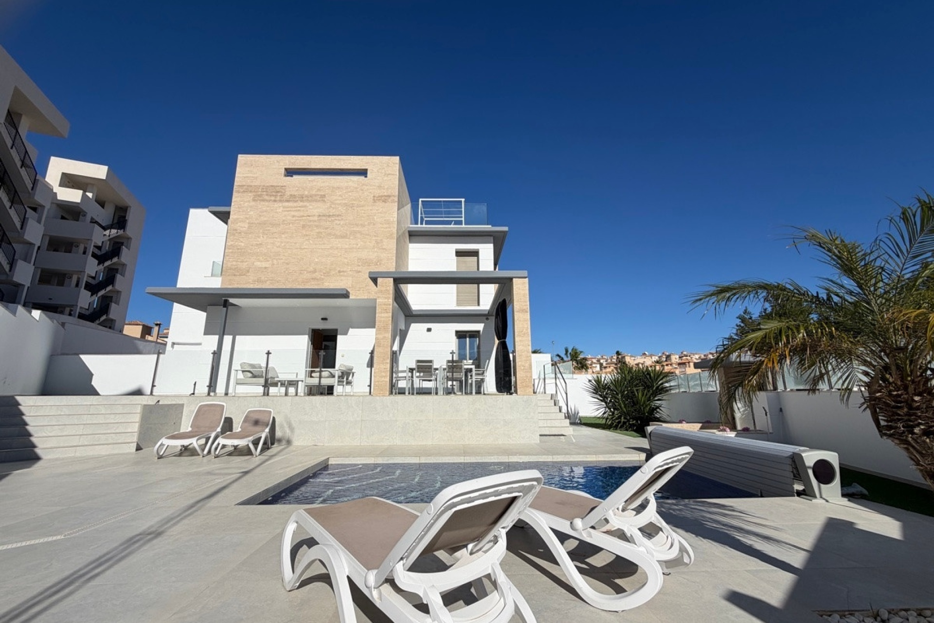 Resale - Villa - Orihuela - Villamartin