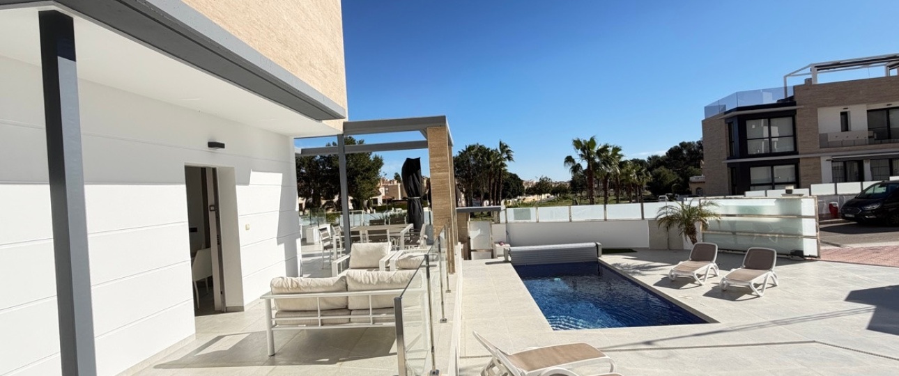 Resale - Villa - Orihuela - Villamartin