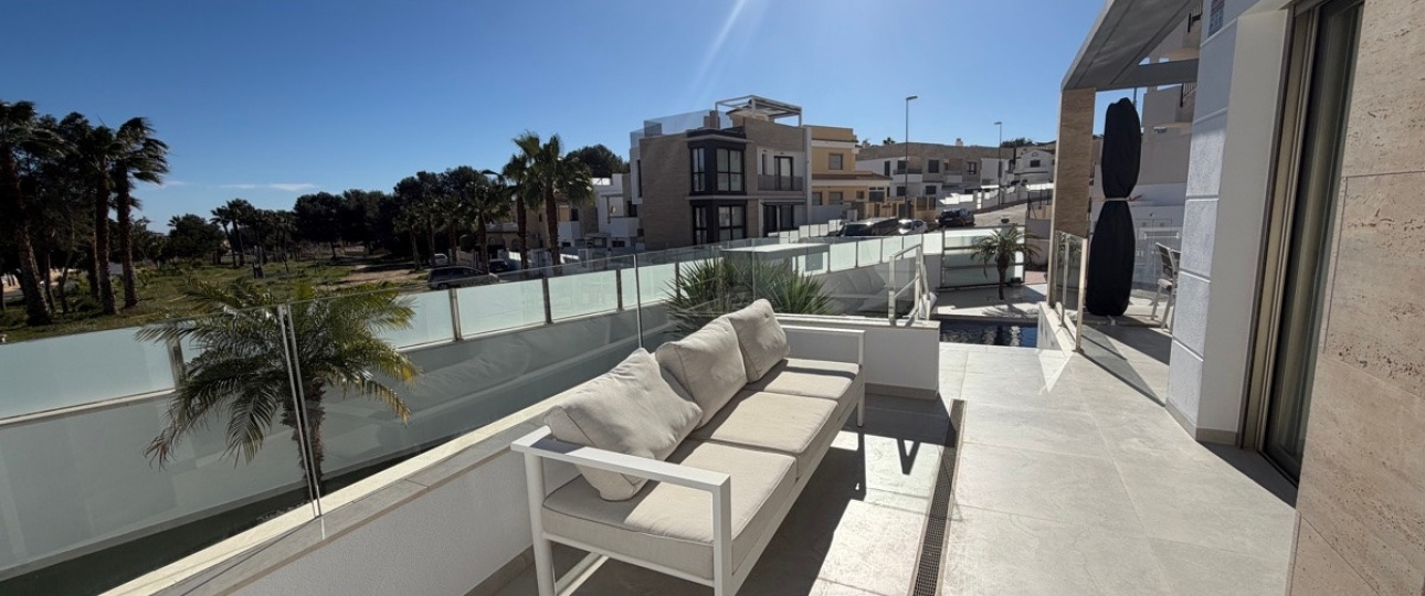 Resale - Villa - Orihuela - Villamartin
