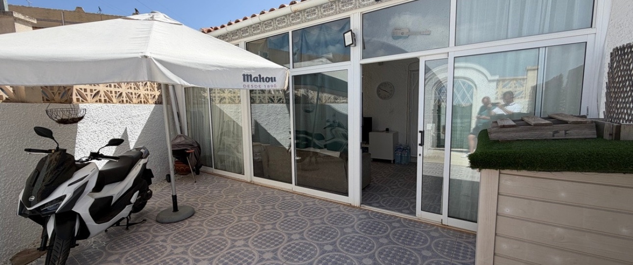Resale - Villa - Orihuela - Villamartin