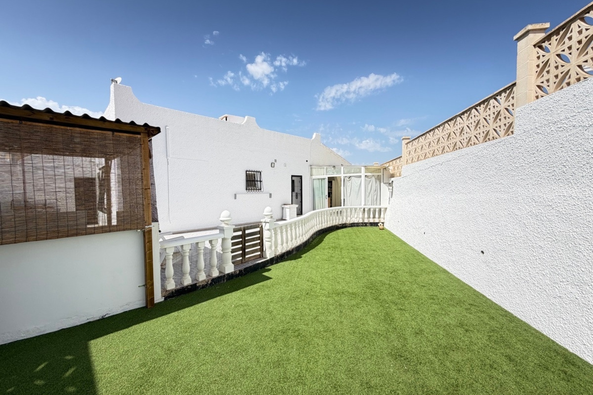 Resale - Villa - Orihuela - Villamartin
